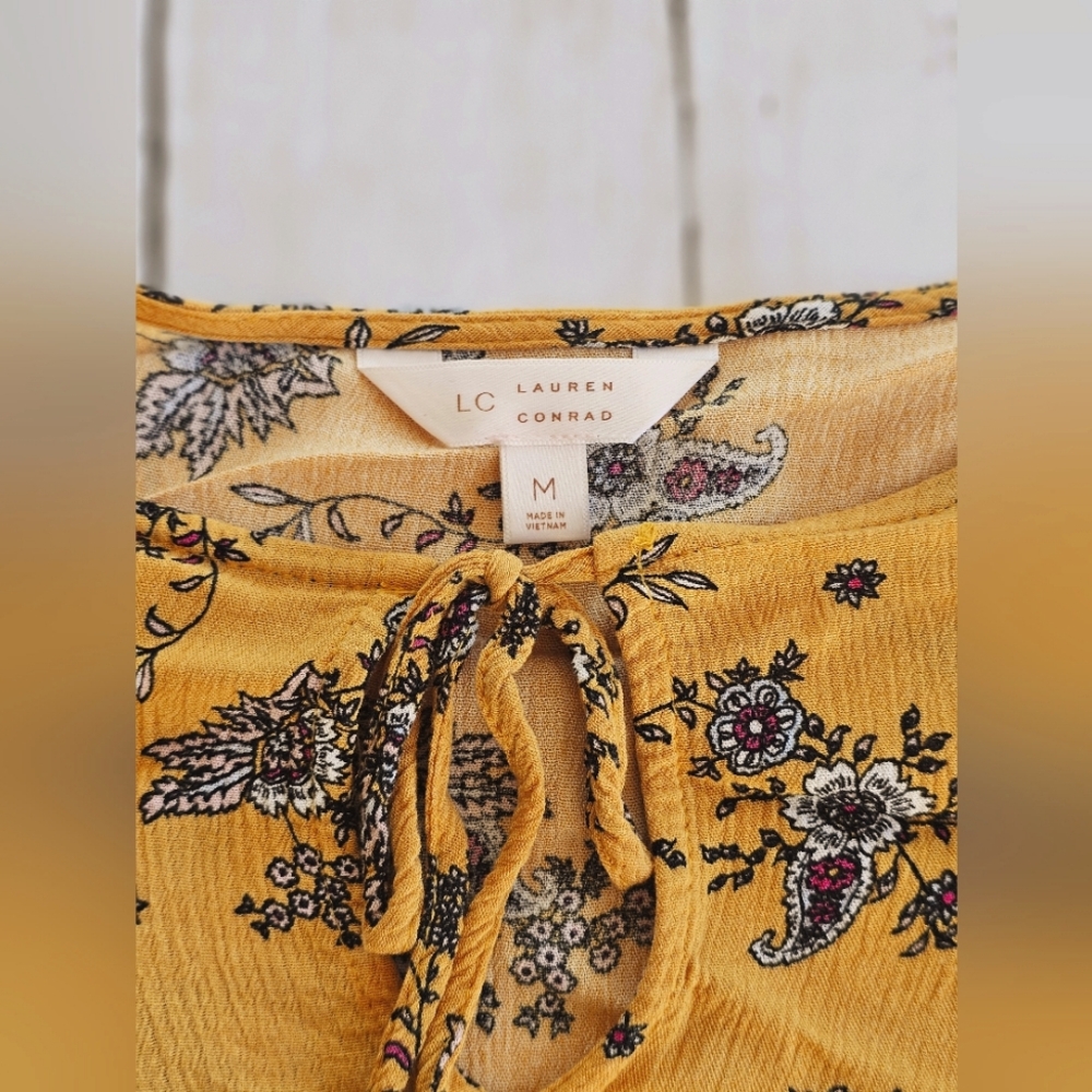 Lauren Conrad Mustard Yellow Floral Crinkle Flutter Ruffle Bell Sleeve Top Tie - Picture 9 of 10